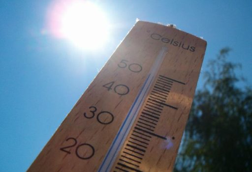 Thermometer showing 50 degrees in the sun in Amstelveen